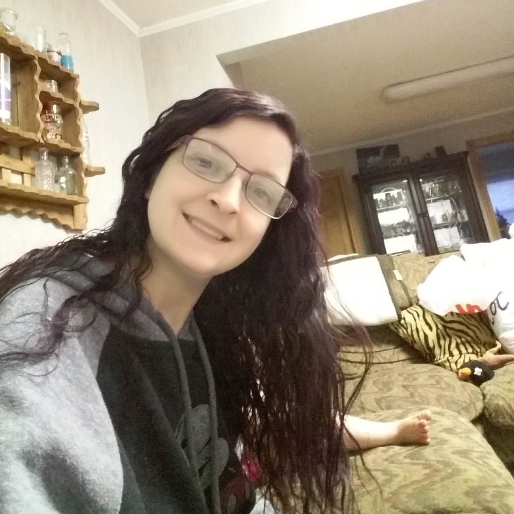 Meet your Posher, April